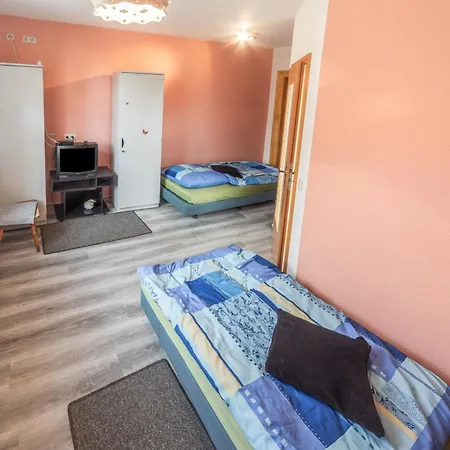 Zimmervermietung Am 3*